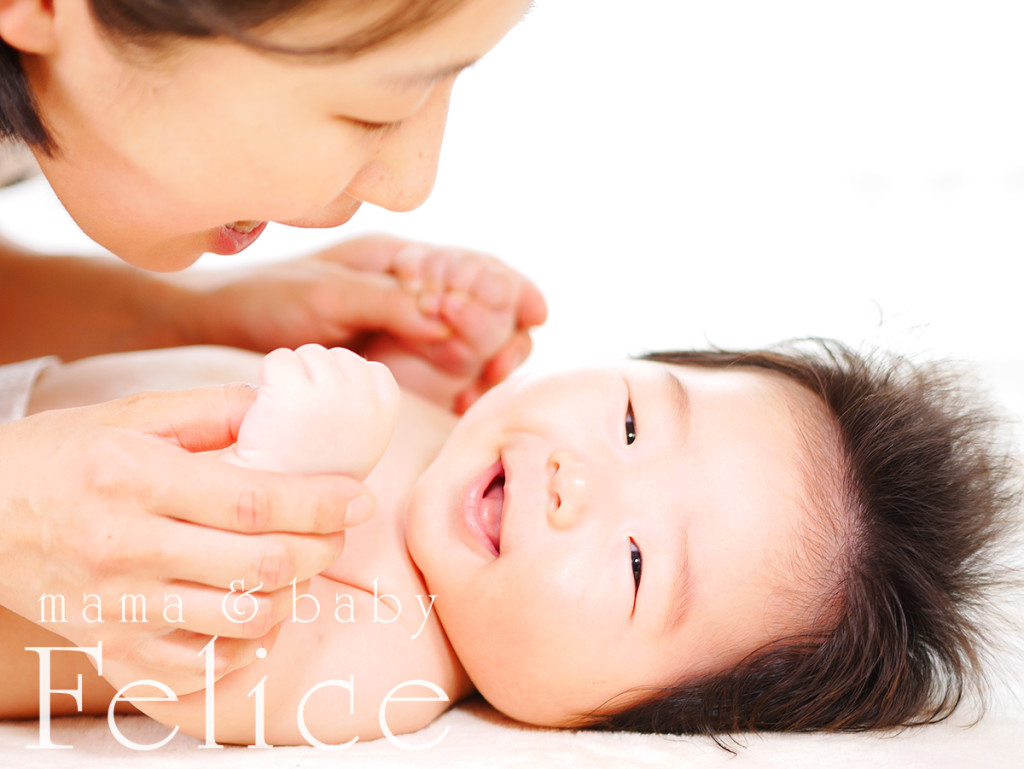 親子のふれあいショット