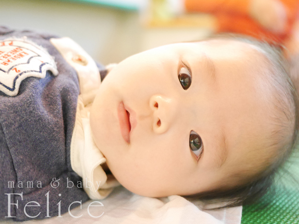 可愛い表情で講師を見てくれる赤ちゃんも♡